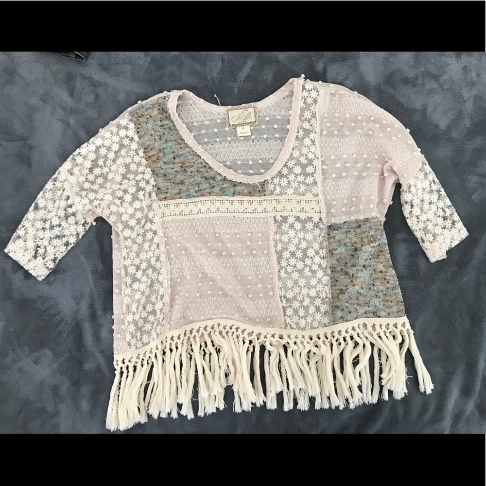 Buckle flowy crop top